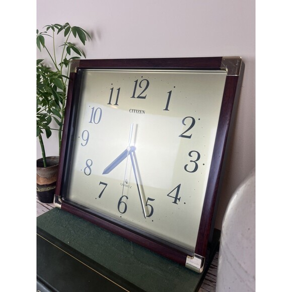 Vintage Citizen Quartz 12” Wall Clock Japan / Retro 1980’s Vibe / Office Home - Picture 1 of 7